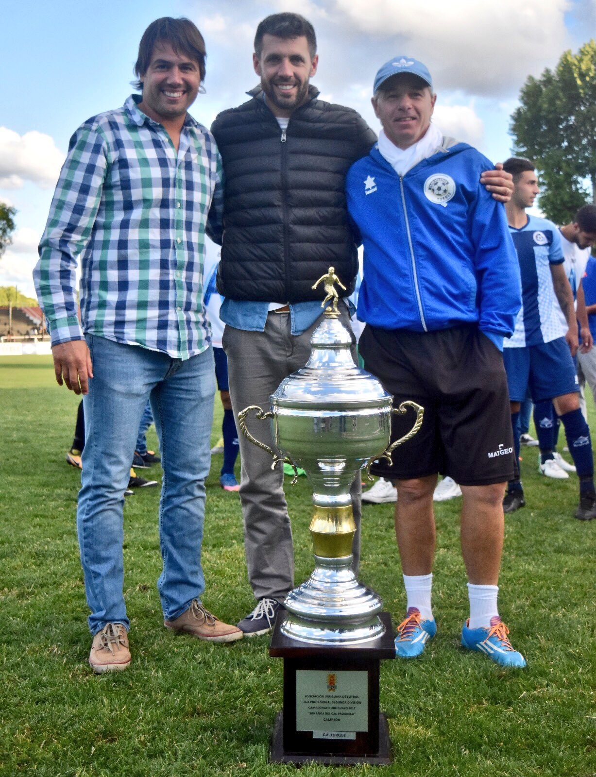 Time uruguaio rival do Grêmio foi o primeiro de atual técnico do Inter | Ge