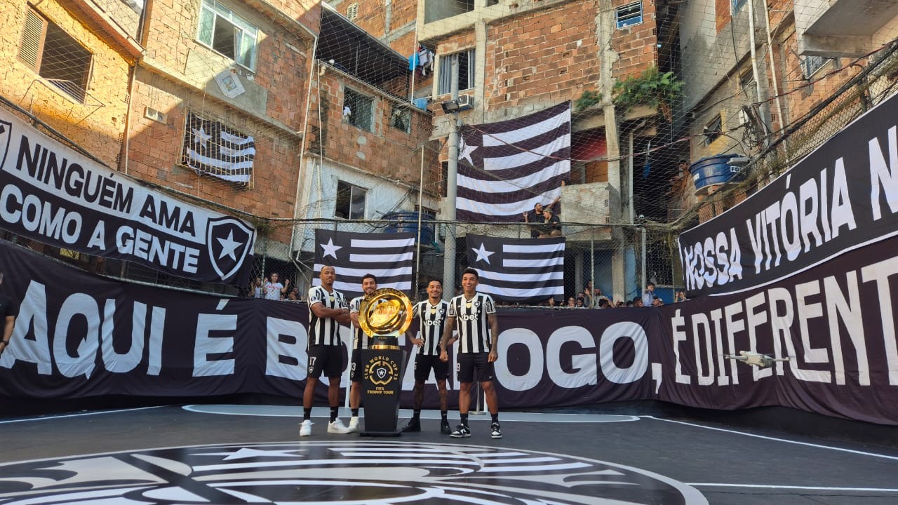 Botafogo embarca para a Copa de Clubes neste domingo, e torcida prepara festa de despedida