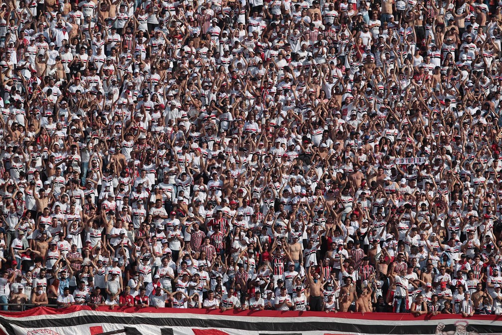 Jogo do São Paulo x Flamengo prejudica Globo e beneficia SBT