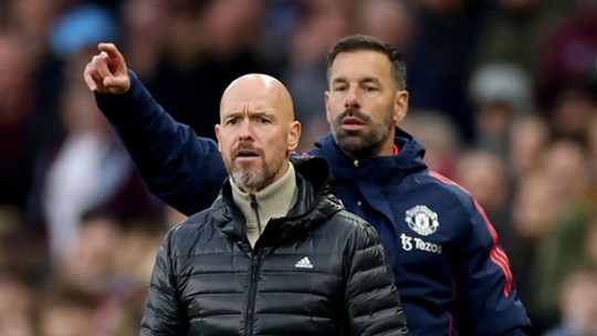 Ten Hag tem cargo ameaçado, e Van Nistelrooy é provável substituto no Manchester United