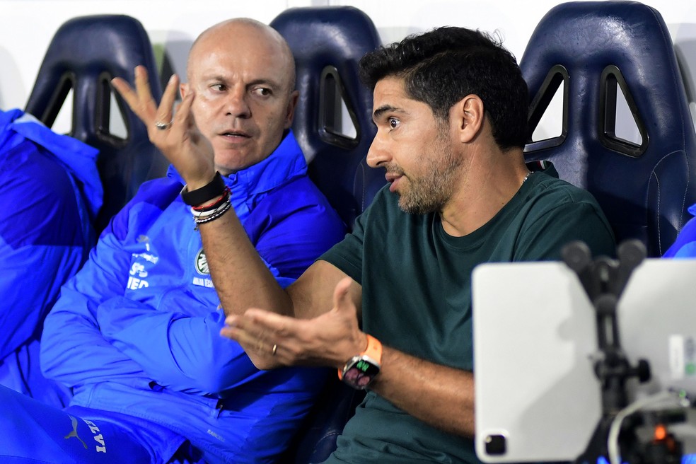 Abel Ferreira em Palmeiras x Santos — Foto: Marcos Ribolli