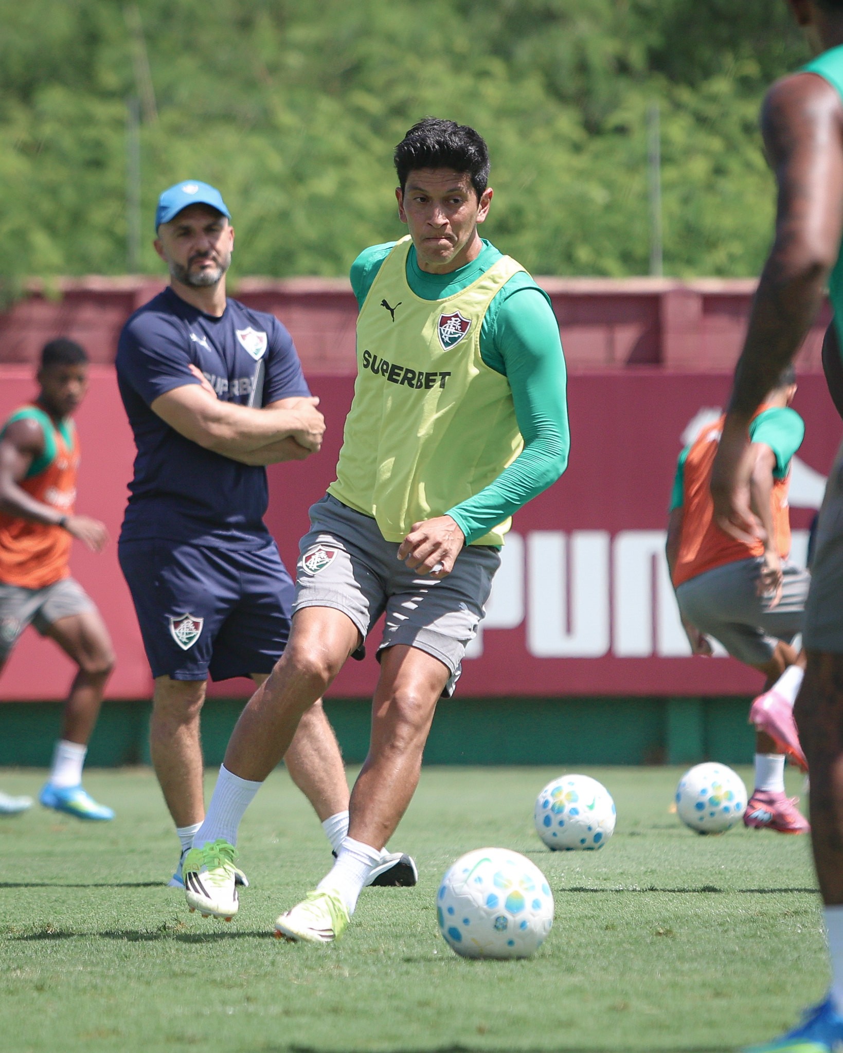 Germán Cano pode retornar ao Fluminense contra o Corinthians após longas lesões