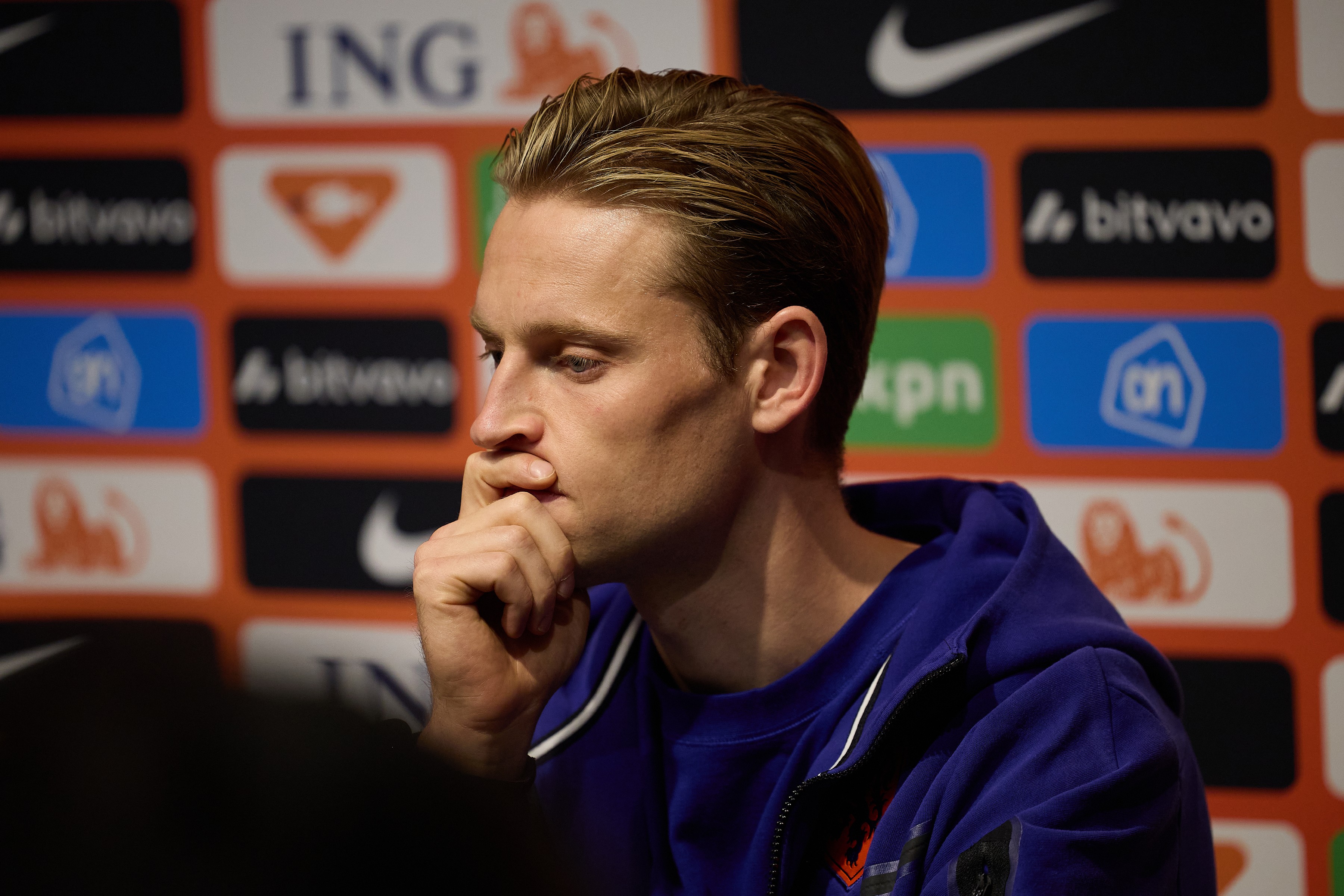 De Jong, do Barcelona, reclama de notícias falsas: "Estão prejudicando minha imagem"