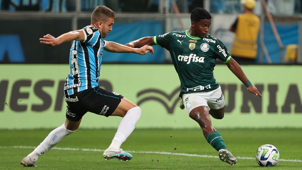 Endrick em ação pelo Palmeiras contra o Grêmio — Foto: Cesar Greco/Palmeiras