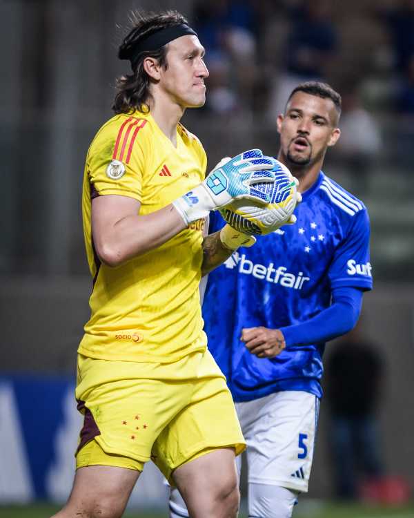 Técnico avalia estreia de Cássio e destaca atuação de Anderson no Cruzeiro