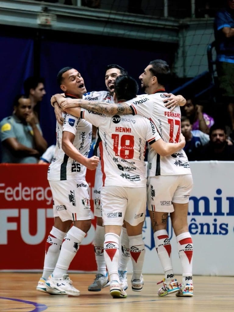 JEC goleia o Minas e larga na frente na final da Copa do Brasil de Futsal
