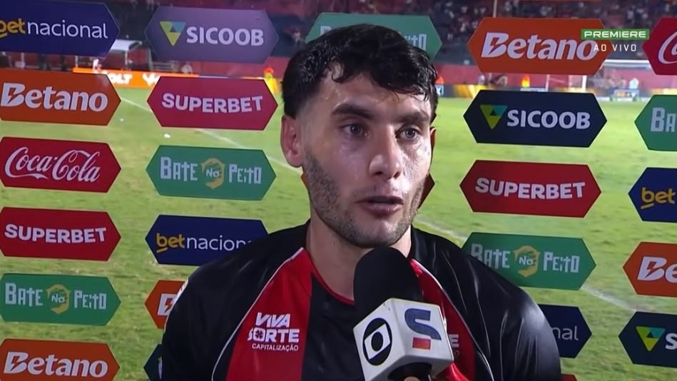 Martínez lamenta derrota e critica Vitória no segundo tempo: "Parece que não estava querendo jogar"