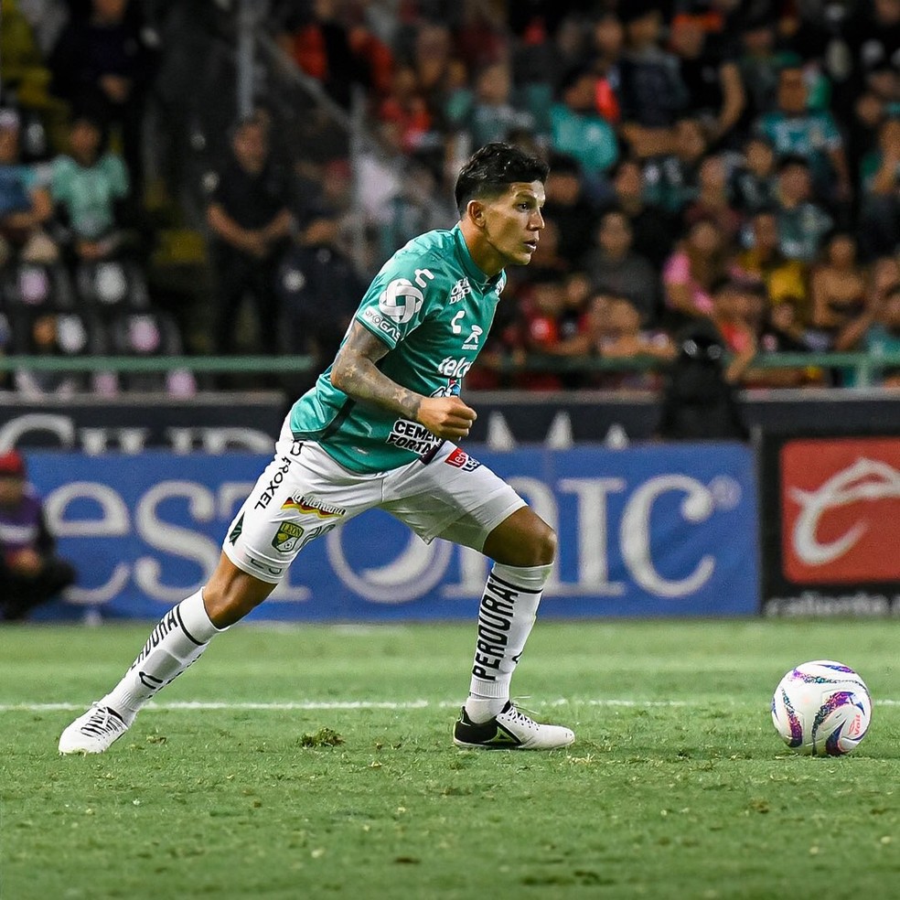 Lucas Romero atuou pelo León no ano de 2023 — Foto: Divulgação/ León