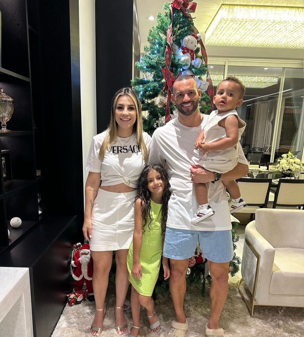 Weverton, do Palmeiras, com a família no Natal — Foto: Reprodução