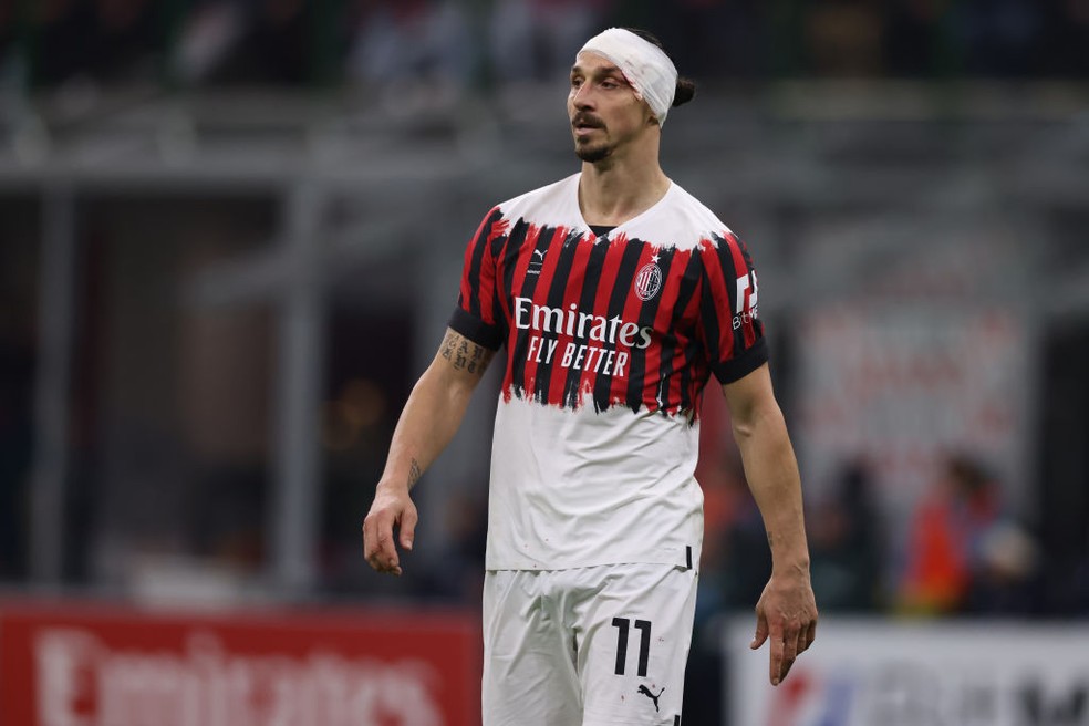 Qual time Ibrahimovic está jogando 2022?