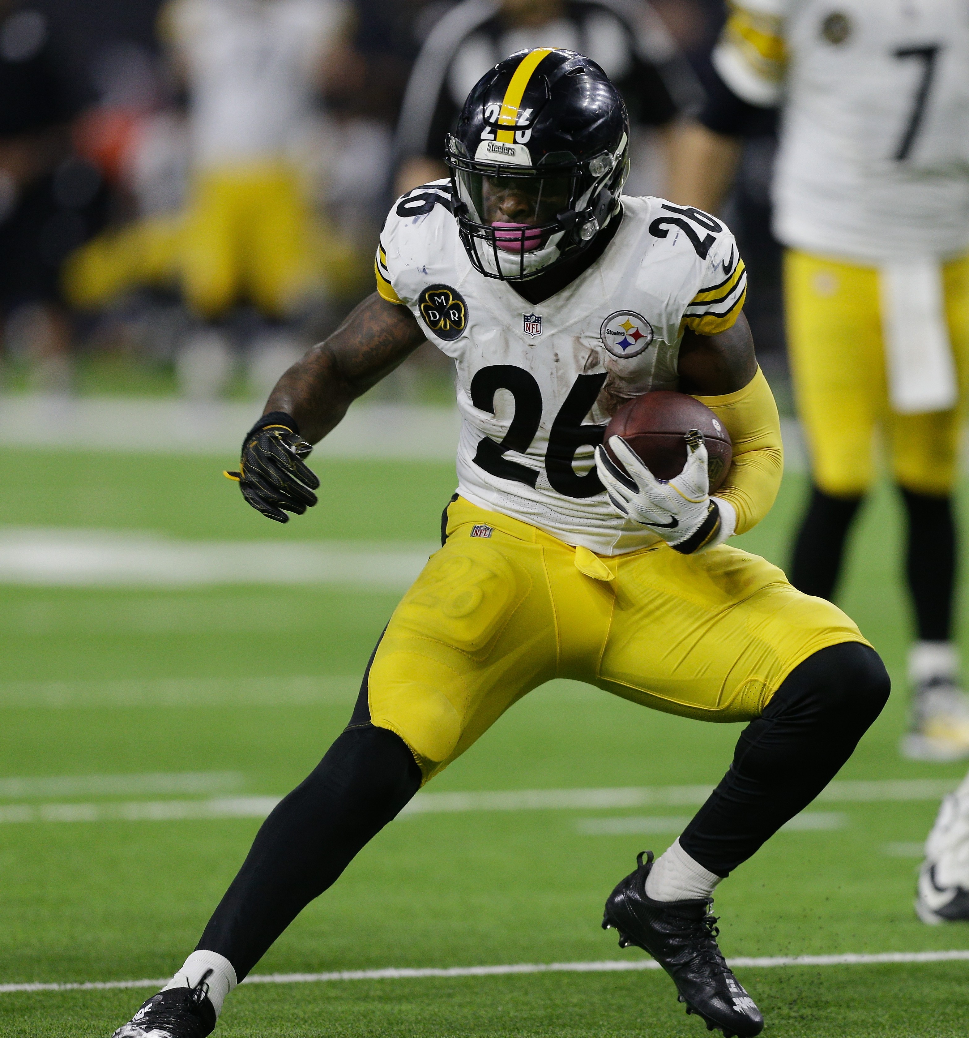 Ex-astro da NFL Le'Veon Bell é preso nos EUA por dívida de pensão