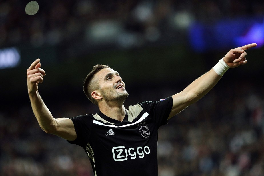 Tadic deixa o Ajax como um dos maiores ídolos do clube neste século