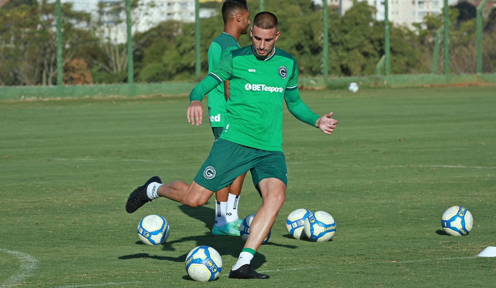 Thiago Galhardo terminou o ano barrado por Mancini no Goiás — Foto: Rosiron Rodrigues/Goiás E.C.