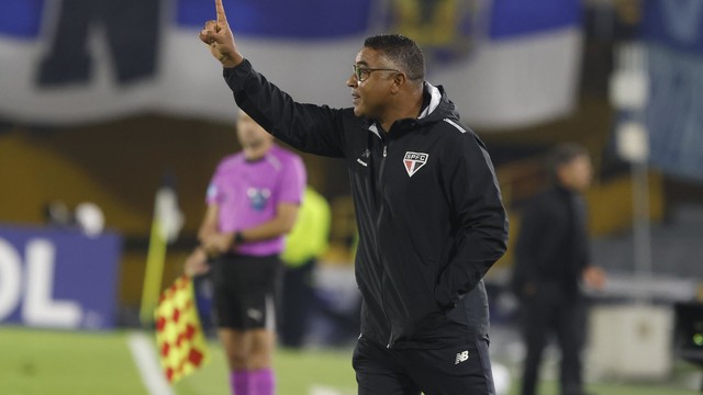 Roger Machado em Millonarios x São Paulo