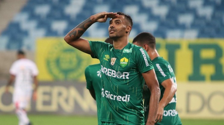 Cuiabá enfrenta sua terceira Série B do Campeonato Brasileiro
