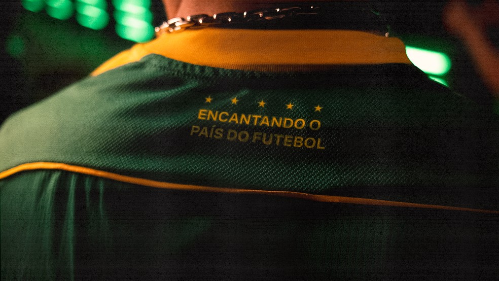 Camisa comemorativa do Coritiba vista frontal