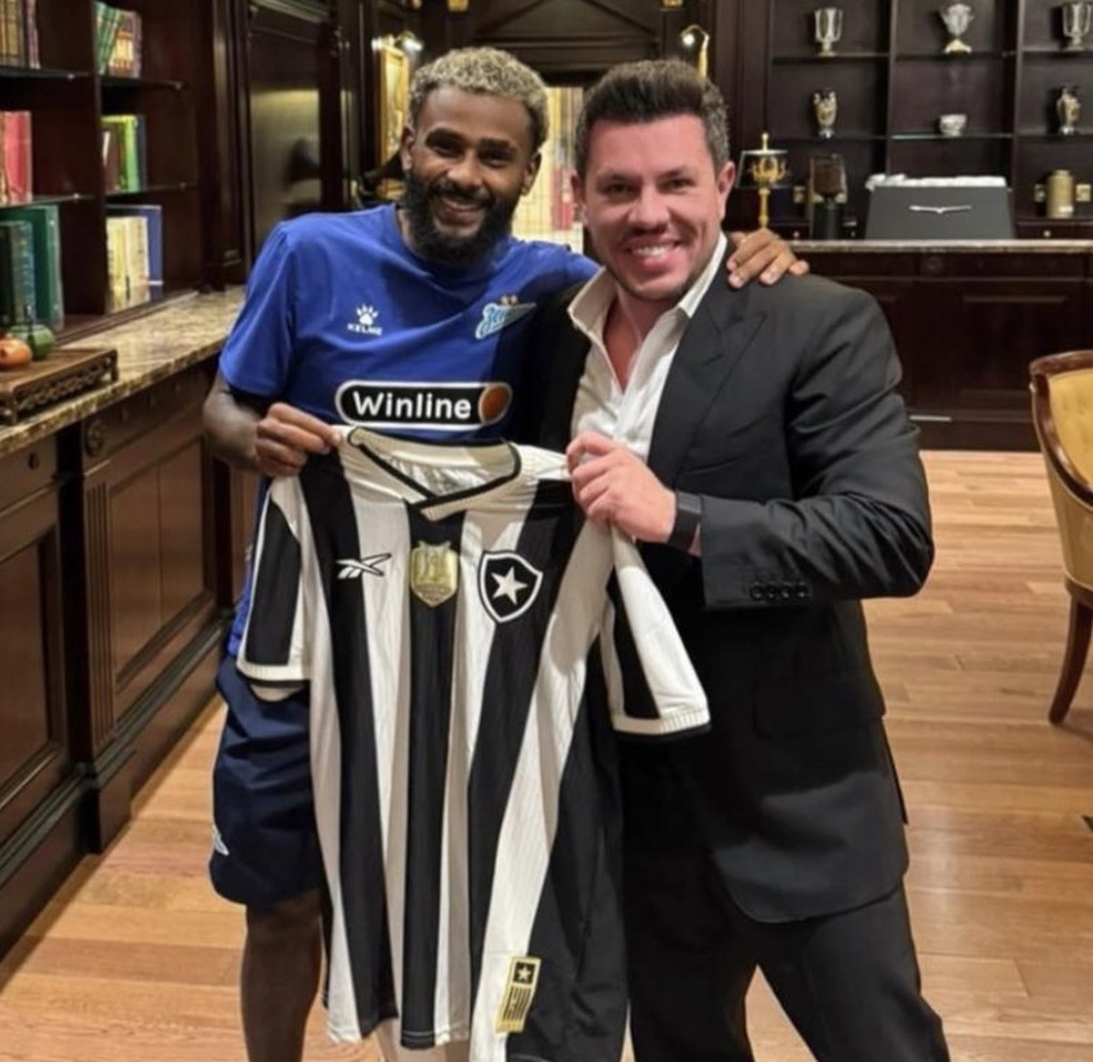 Wendel com a camisa do Botafogo — Foto: Divulgação