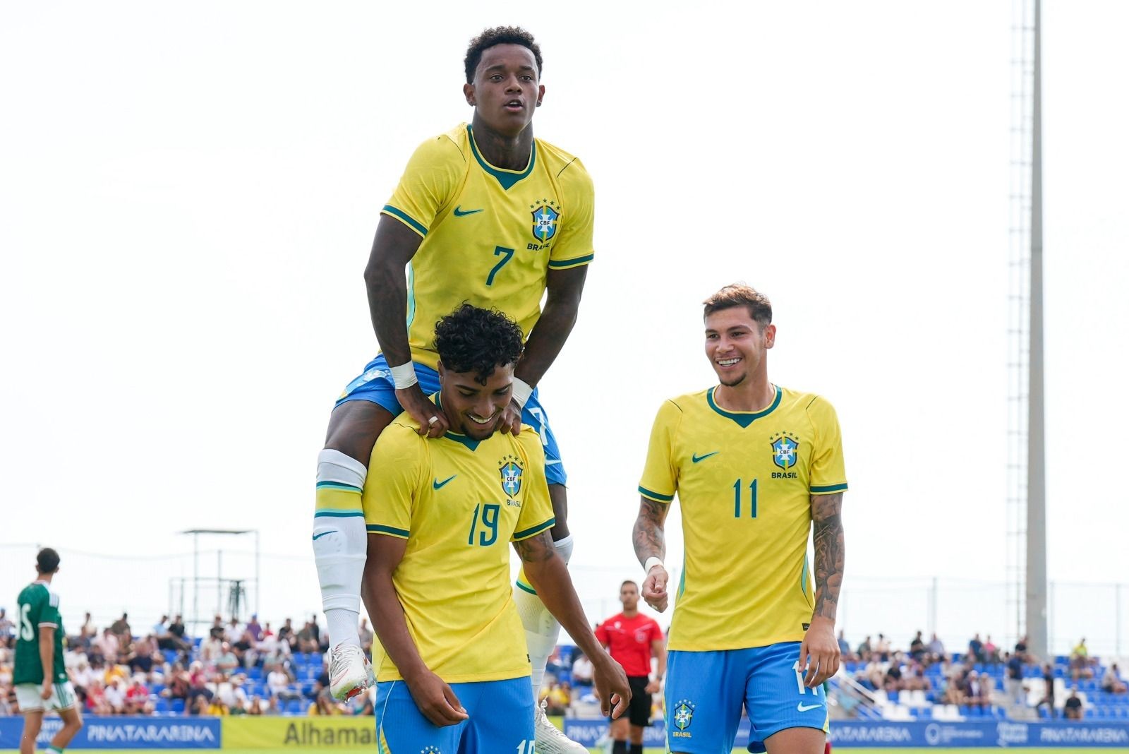 Seleção sub-20 goleia o México por 4 a 0 em último amistoso na Data Fifa