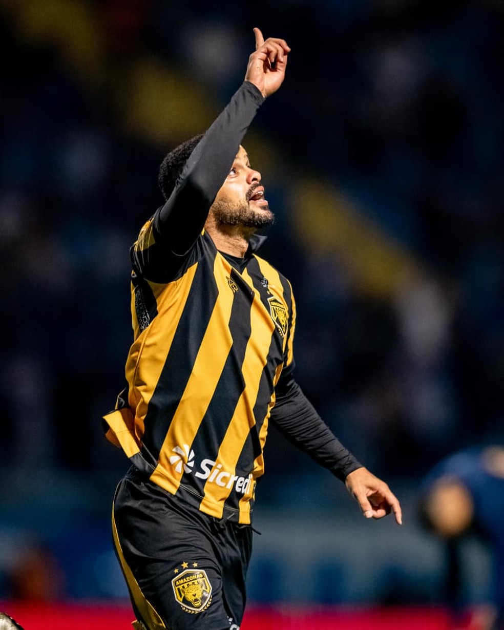 Ava&iacute; x Amazonas Rafael Tavares &mdash; Foto: L&eacute;o Piva