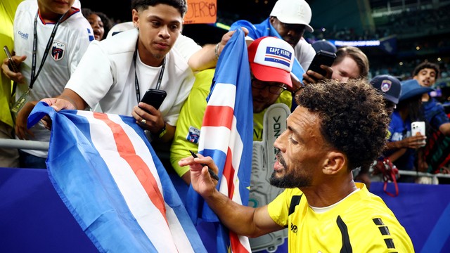 Vozinha festeja vaga de Cabo Verde à segunda fase da Copa do Mundo
