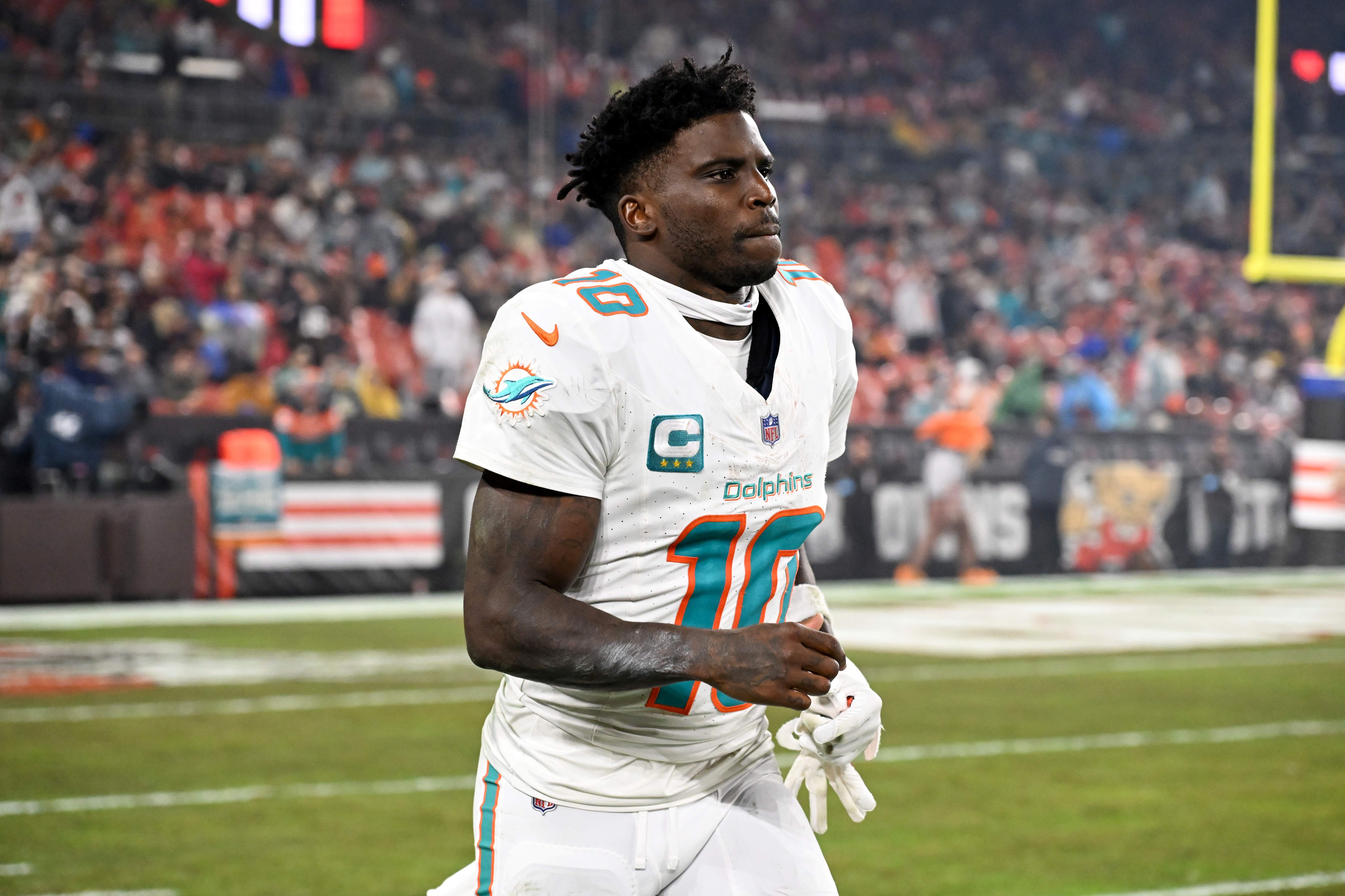 Astro da NFL vence prova de 100m e provoca campeão olímpico | Ge