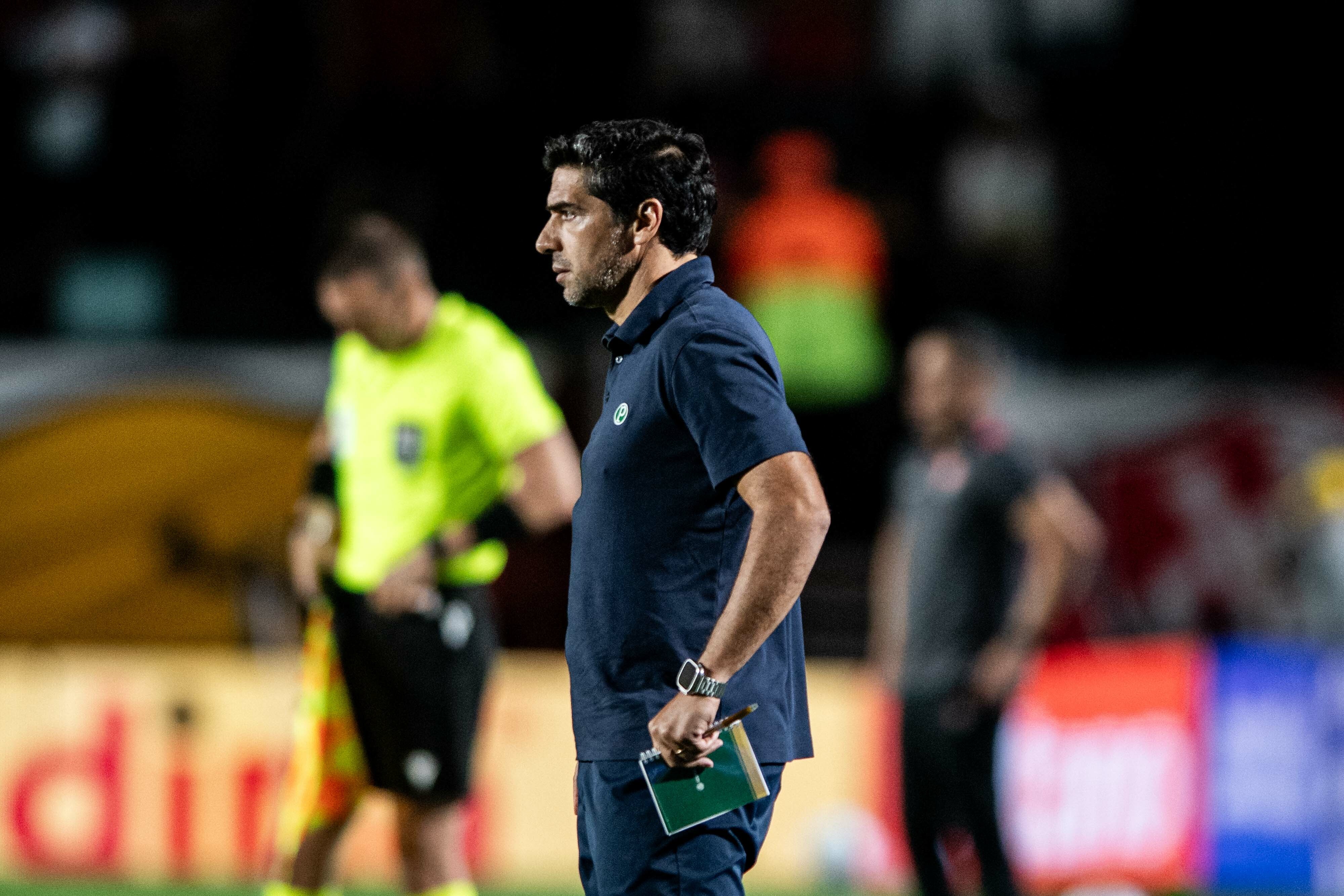 Análise Crítica: Abel e a Coragem Necessária para Respeitar as Regras na Arbitragem de Vitória x Palmeiras
