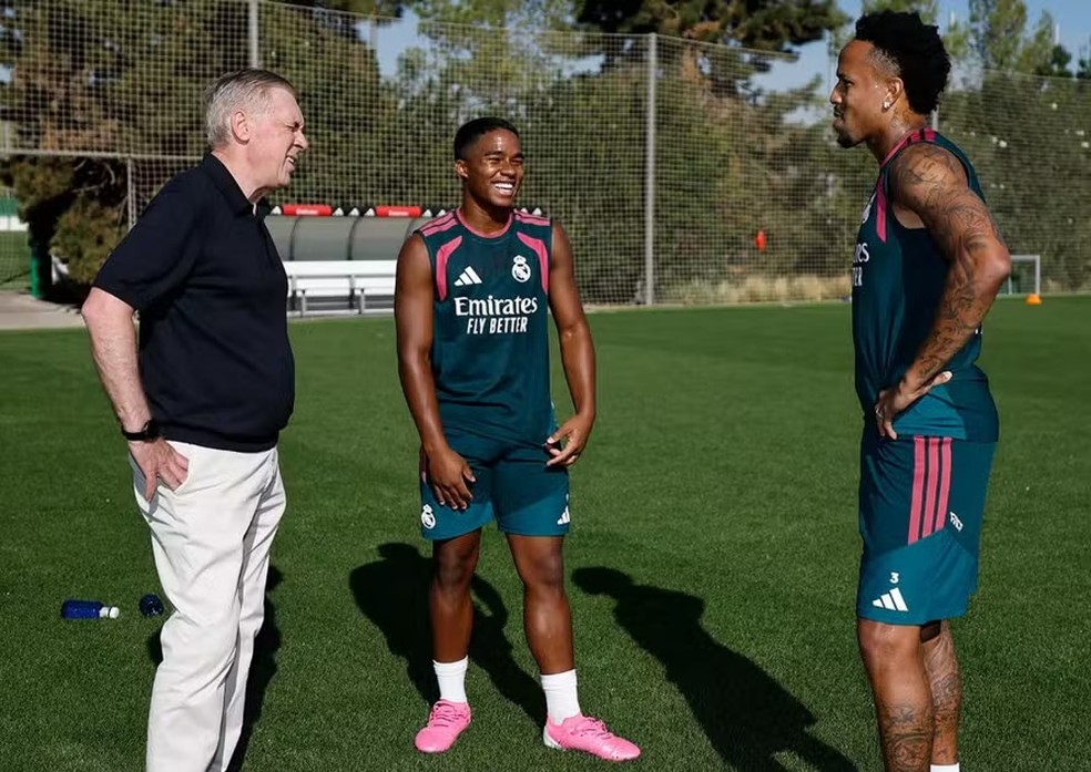 Ancelotti visita CT do Real Madrid — Foto: Real Madrid