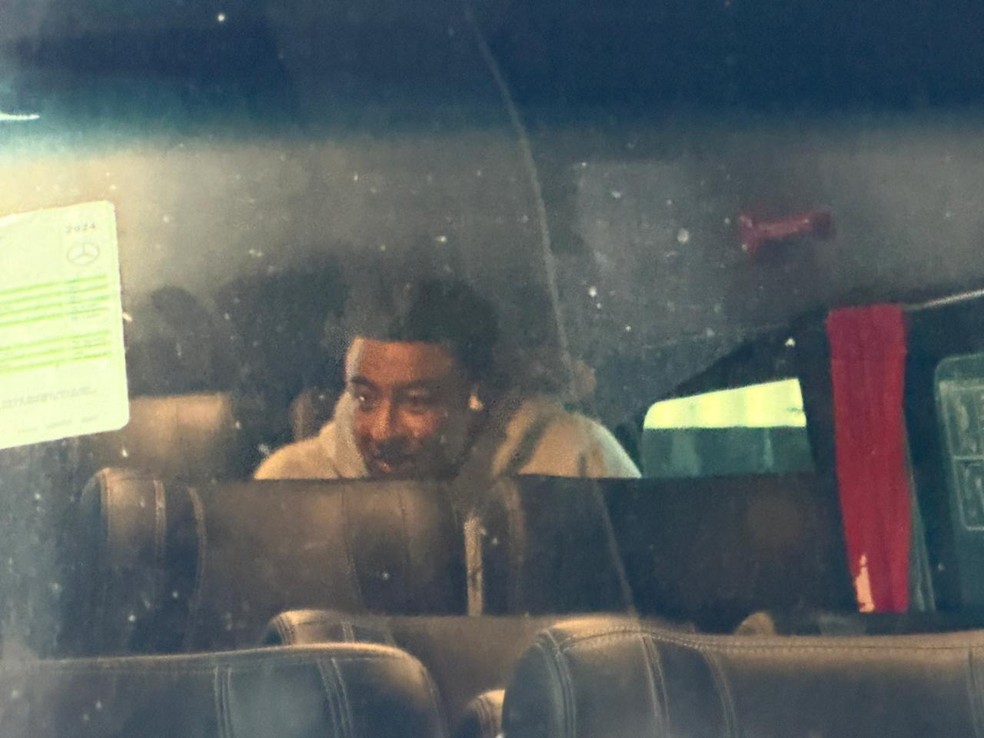 Jesse Lingard na chegada ao Brasil para jogar no Corinthians — Foto: Emilio Botta