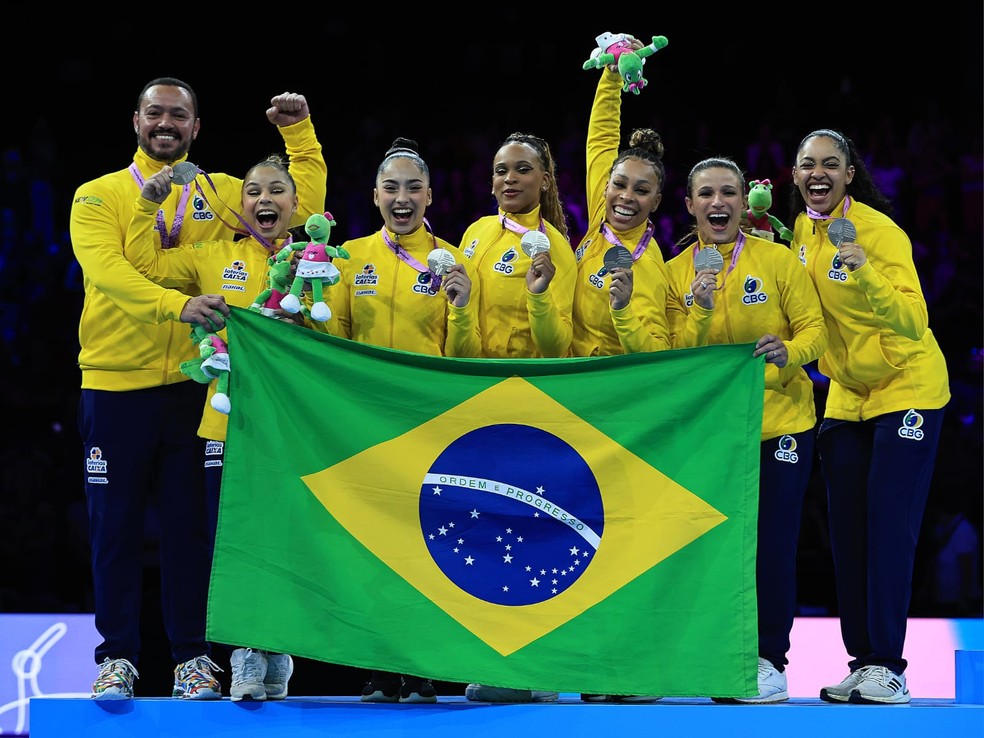 Brasil conquista prata inédita por equipes no Mundial de ginástica, ginástica  artística