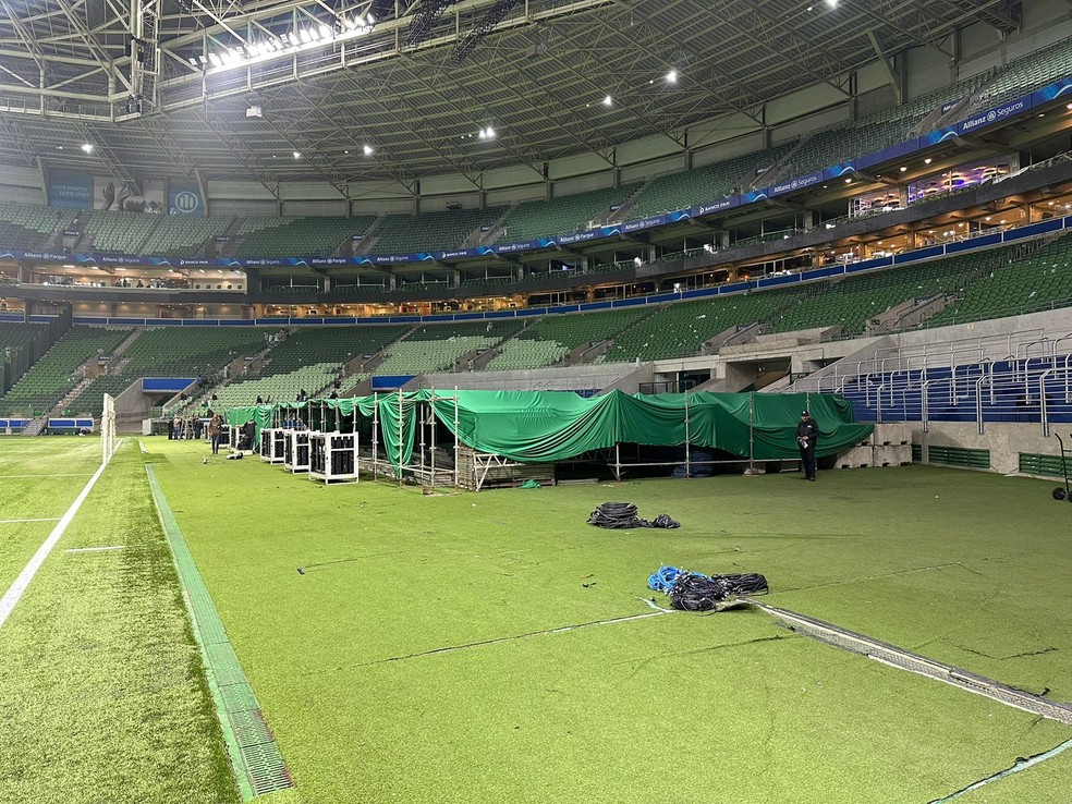 Palco para show montado no setor Gol Norte do Allianz Parque — Foto: Emilio Botta