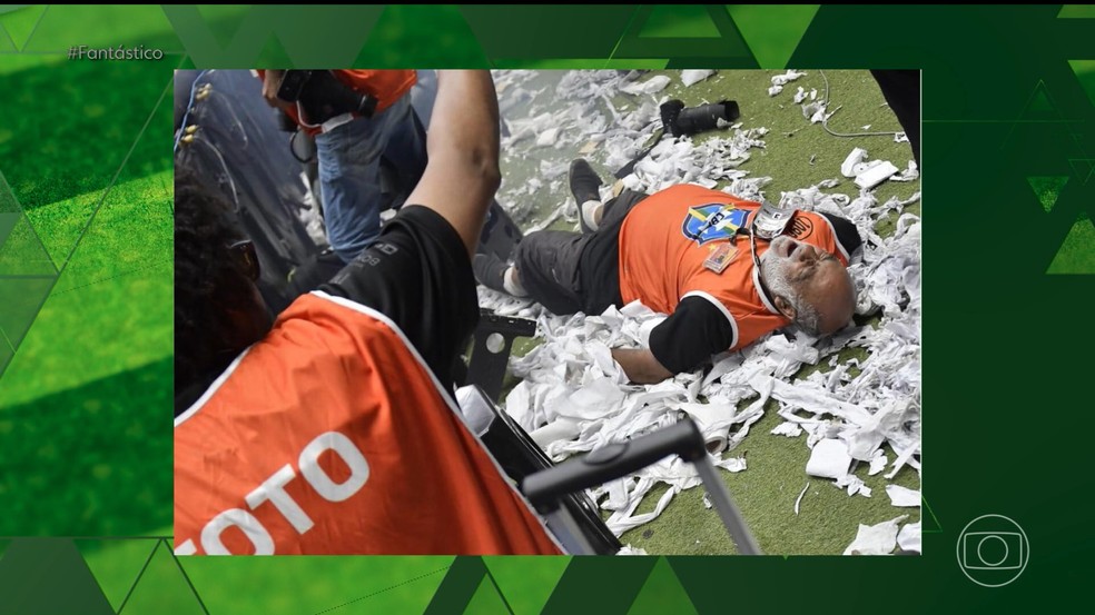 Atlético-MG x Flamengo: fotógrafo é atingido por bomba em confusão na Arena MRV