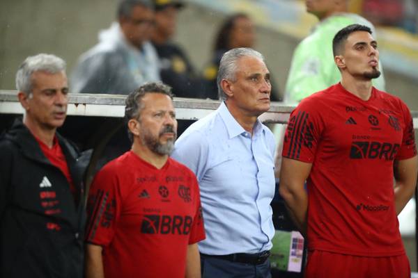 Flamengo enfrenta desvantagem de descanso contra adversários no Campeonato Brasileiro.
