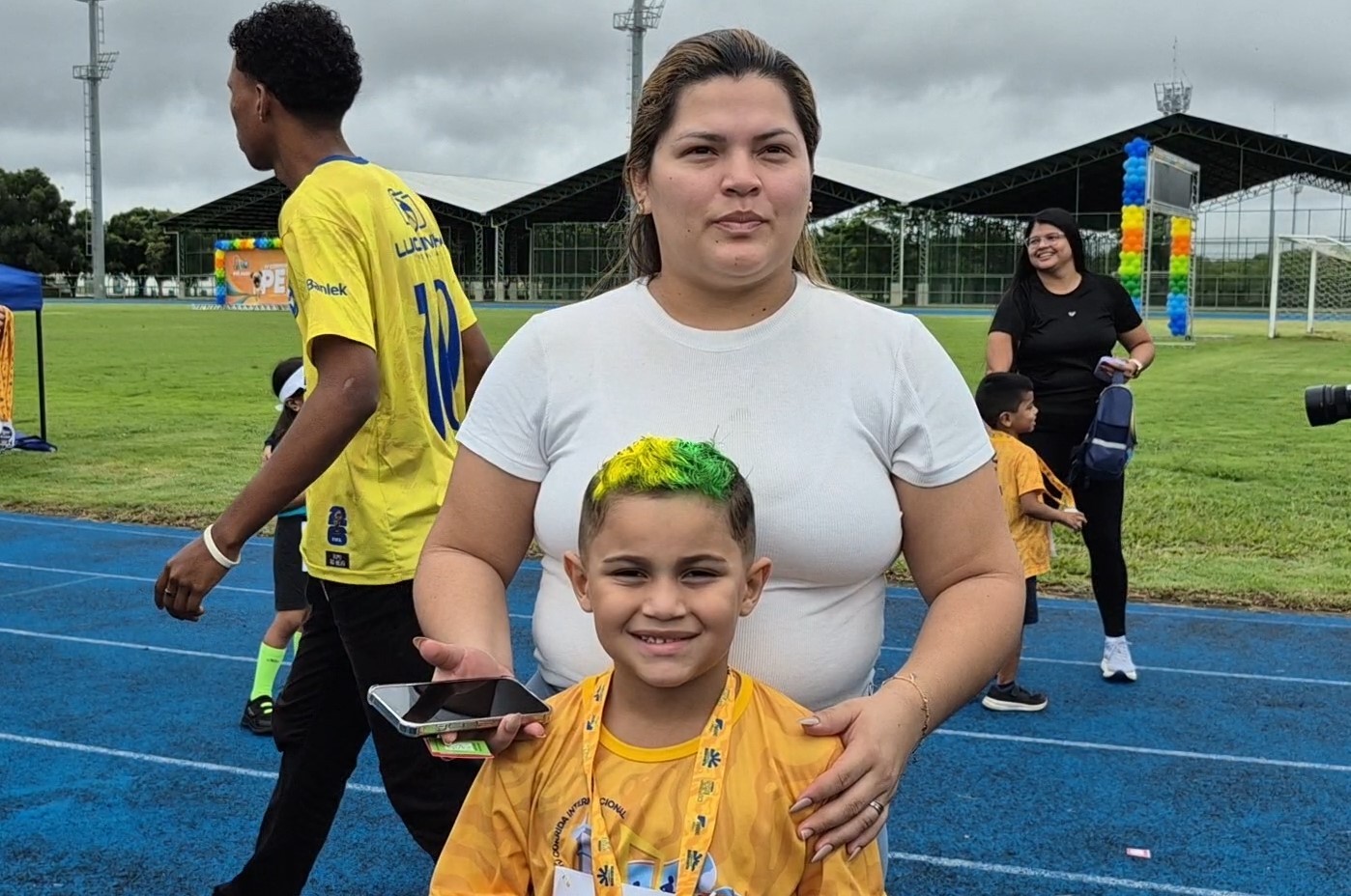 Mais de 1,5 mil crianças participam de corridinha que incentiva a iniciação esportiva