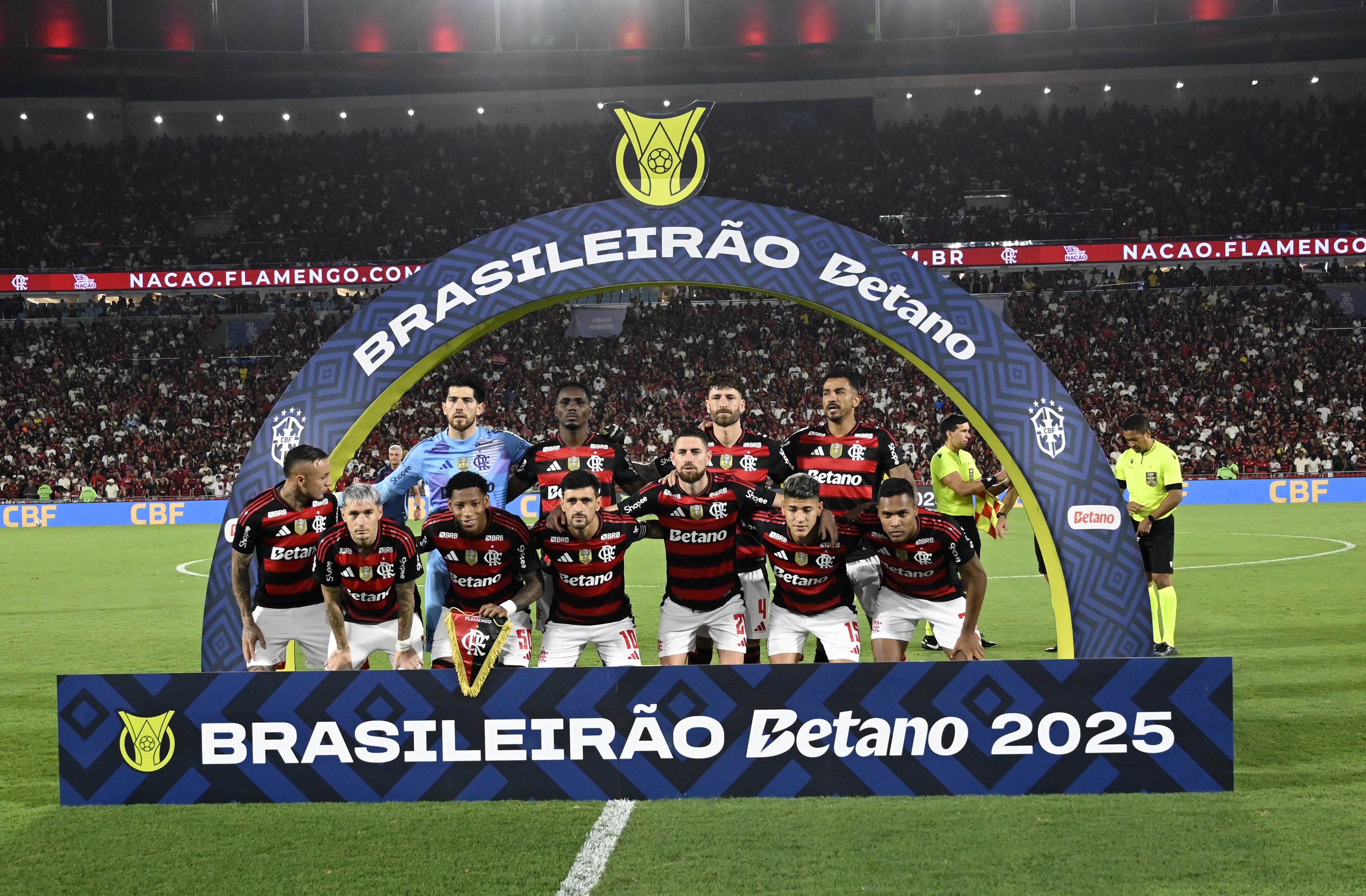 Arrascaeta e Jorginho brilham em vitória do Flamengo; notas refletem atuações impactantes