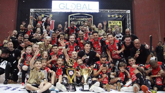 Joinville quebra tabu contra o Jaraguá e é campeão do Catarinensejogos multiplayerFutsal