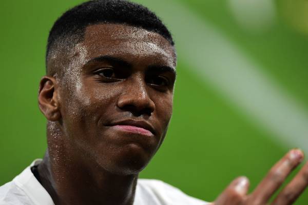 Corinthians vende Felipe Augusto para clube da Bélgica