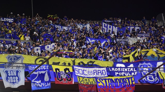 Torcida do Millonarios no Morumbis