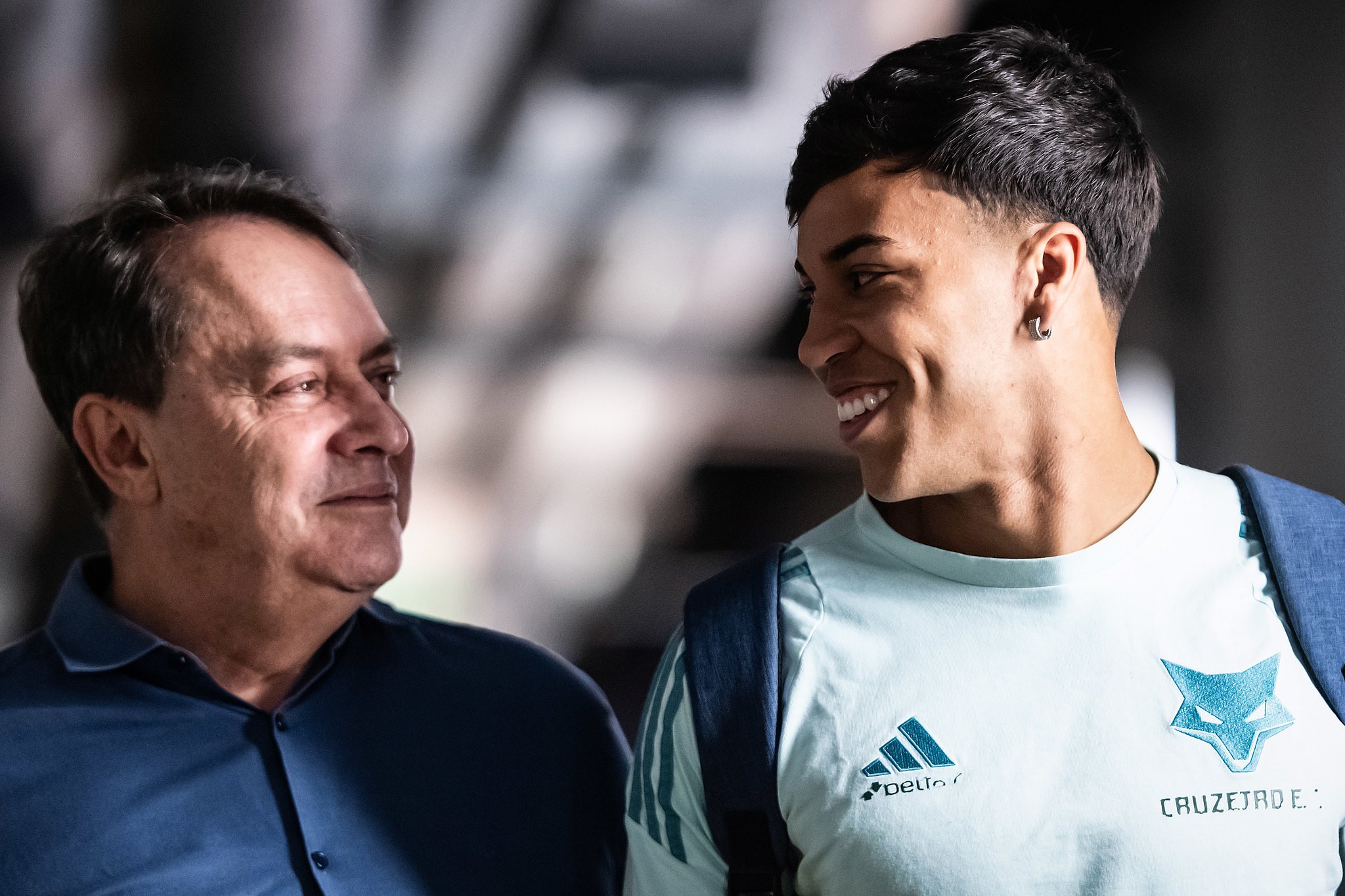 Cruzeiro encerra negociações com Flamengo e garante Kaio Jorge até 2026 em meio a impasse