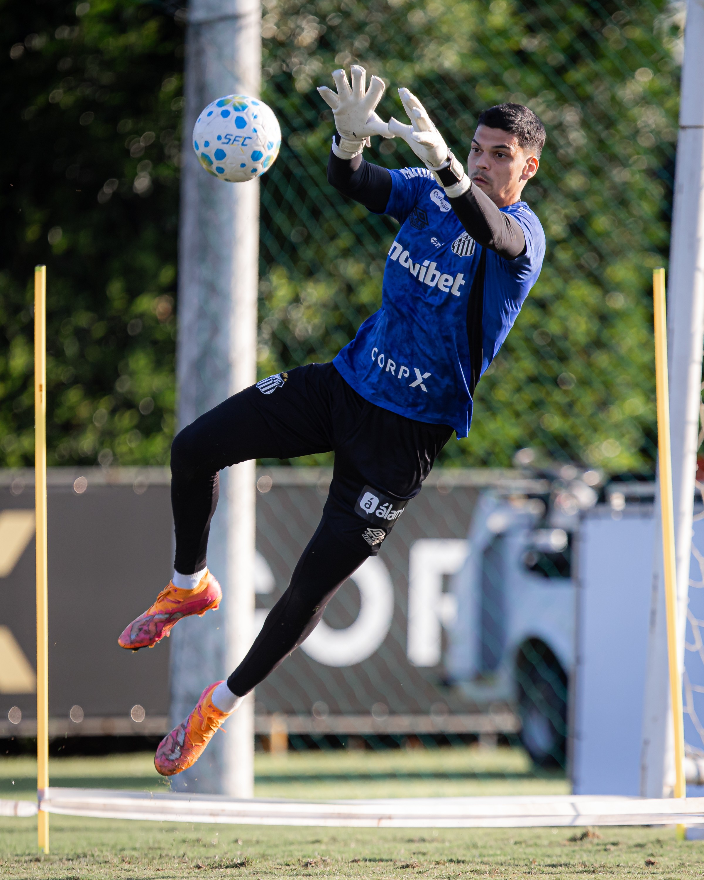 Treino do Santos tem retorno de Brazão; Gustavo Henrique vai fazer exames nesta sexta