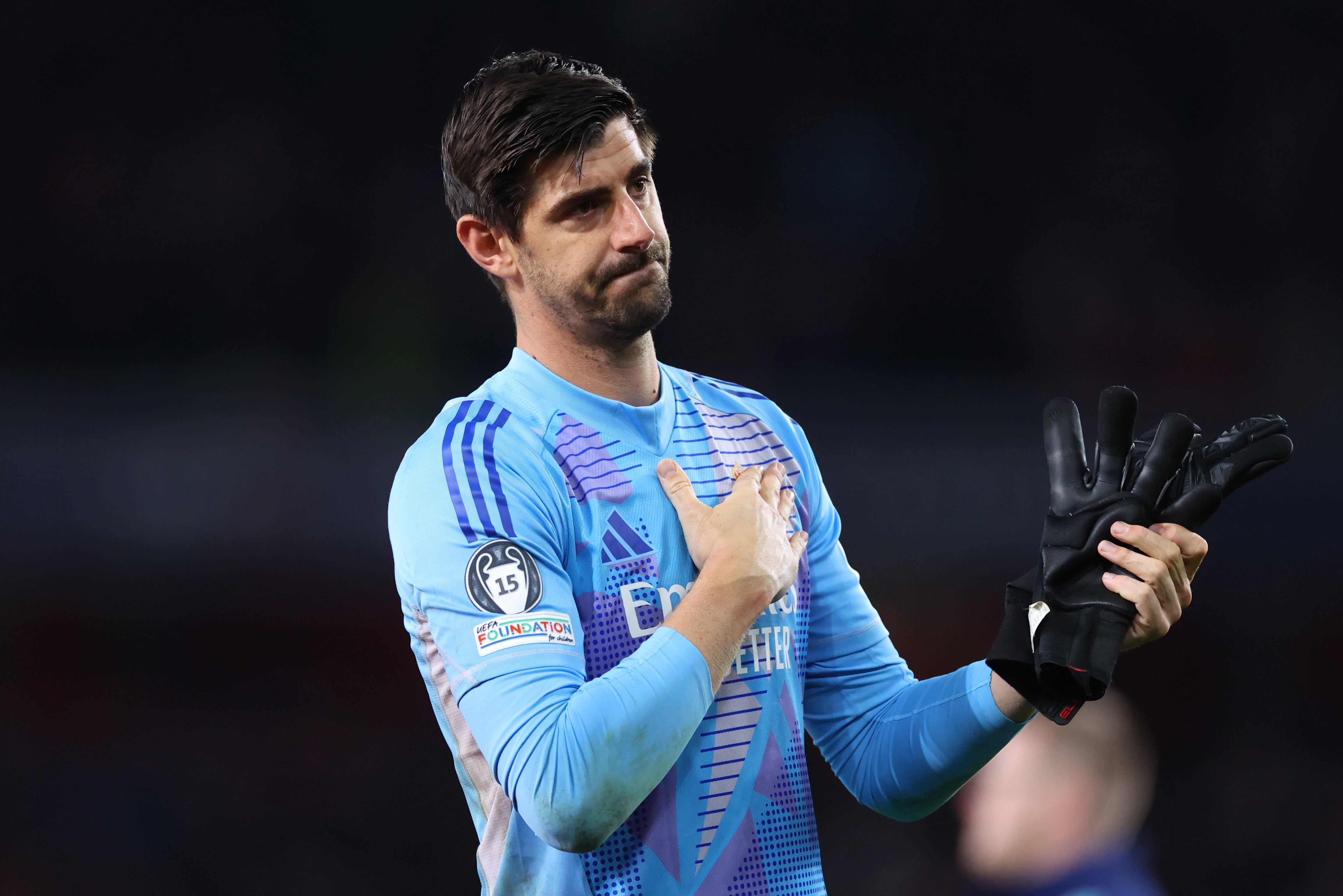 Courtois renova com Real Madrid por mais uma temporada