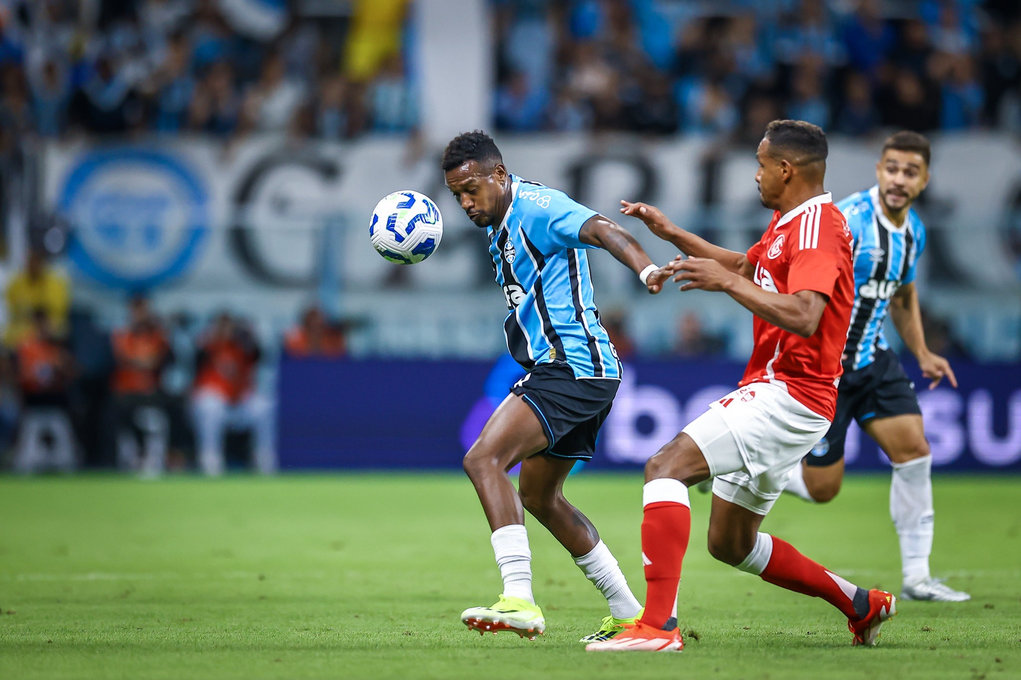 Desgaste de Grêmio e Inter põe em xeque importância do Gre-Nal