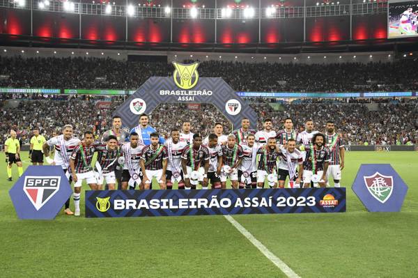 Atuações do São Paulo: Gabriel Neves é expulso e prejudica time; dê suas notas