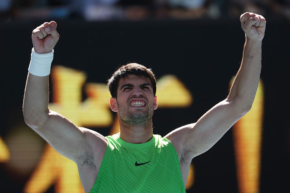 Alcaraz vence Hanfmann e avança para a terceira rodada do Australian Open — Foto: Getty Images