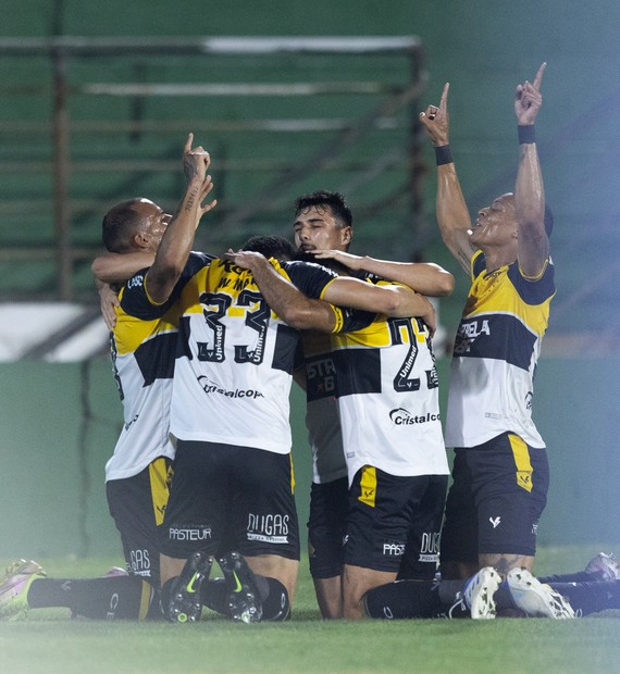 Em jogo movimentado com disputa por posições na Série B, Botafogo-SP e  Ceará empatam em Ribeirão Preto - VAVEL Brasil