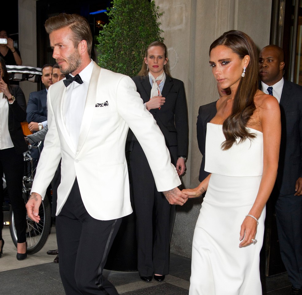 Beckham e Victoria no MET — acesso de WAGs