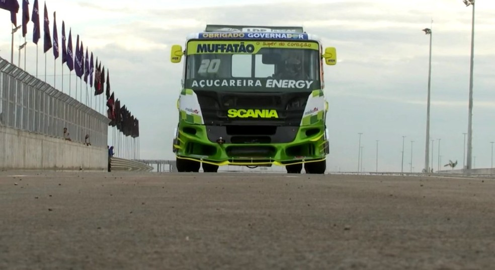 Caminhão do piloto Pedro Muffato para Fórmula Truck em Cuiabá — Foto: TVCA