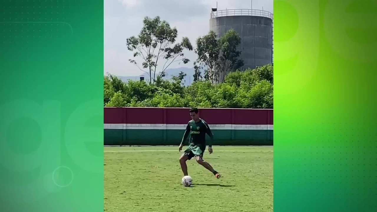 Paulo Henrique Ganso aparece treinando no Fluminense