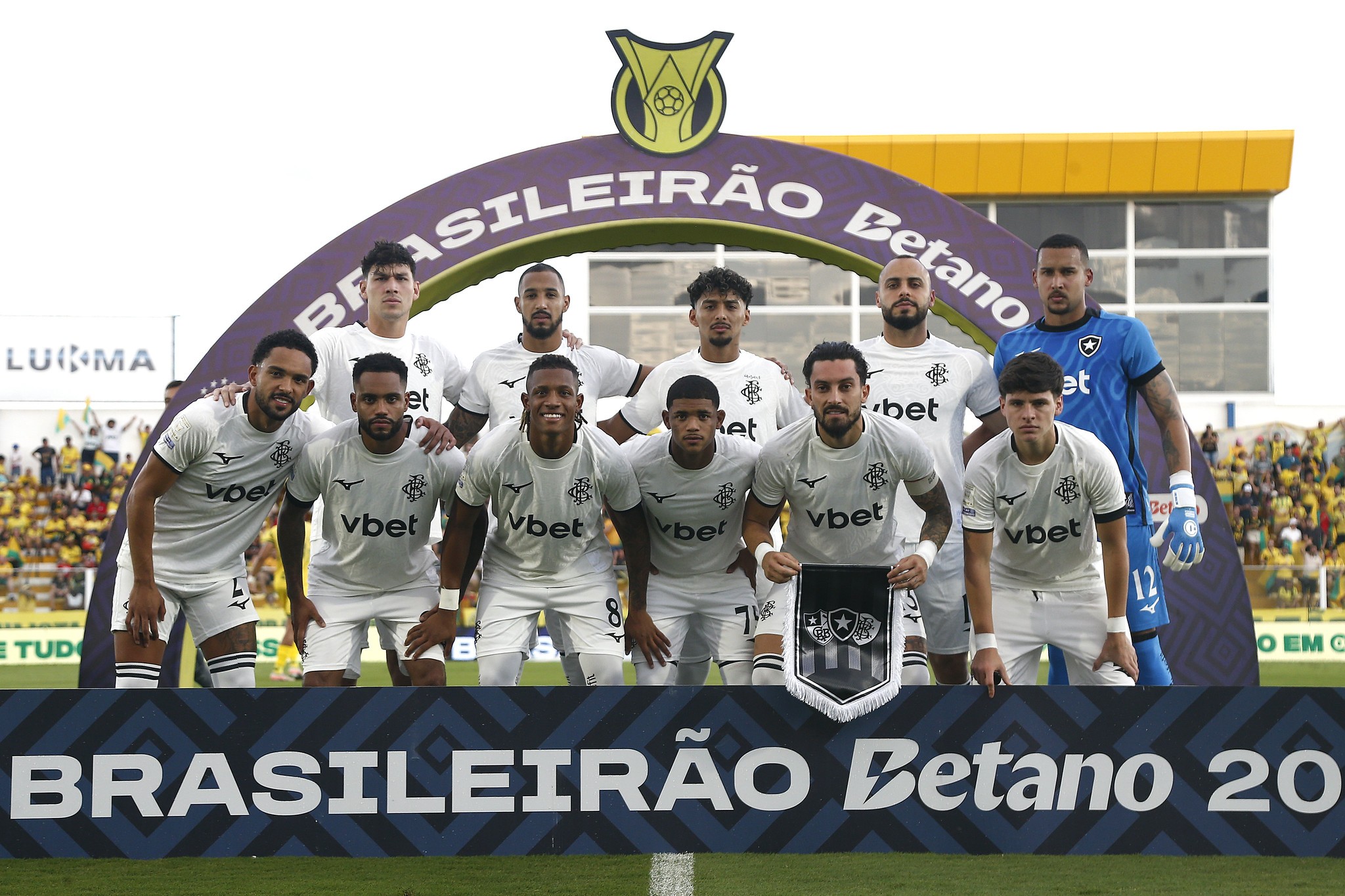 Análise: Botafogo escancara problemas na estreia de Tite e ganha tempo para mudar a rota