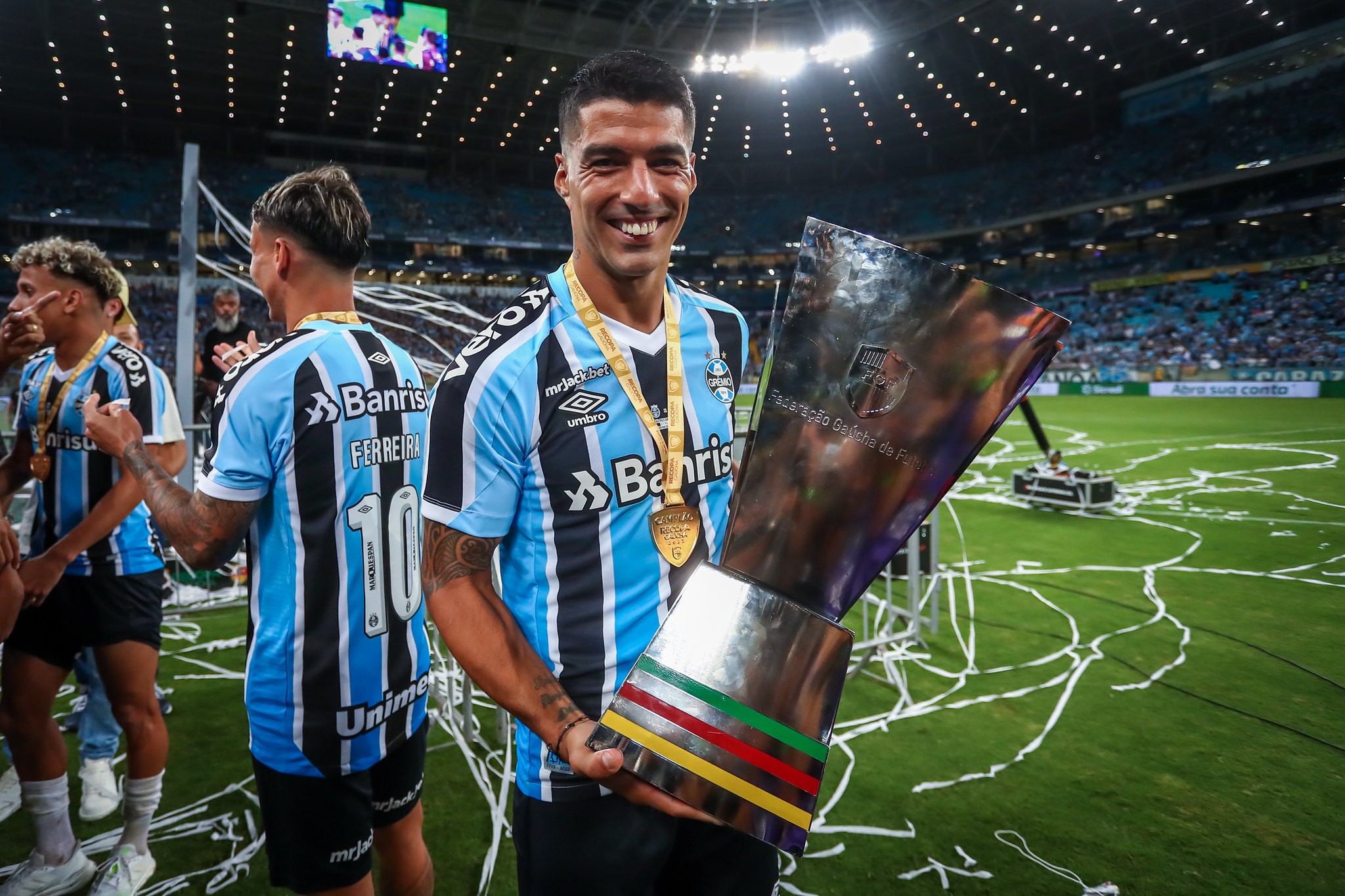 Luís Suárez cobra dívida do Grêmio na CNRD; entenda