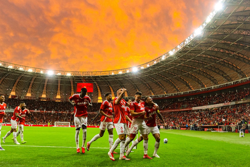 Alan Patrick comemora gol do Inter no Gre-Nal — Foto: Ricardo Duarte/Inter